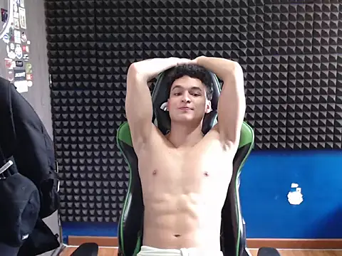 Curly Angel24 online show from February 26, 7:03 pm