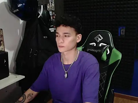 Curly Angel24 online show from January 12, 1:56 am