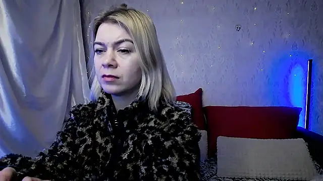 LILU MS online show from January 12, 7:04 am