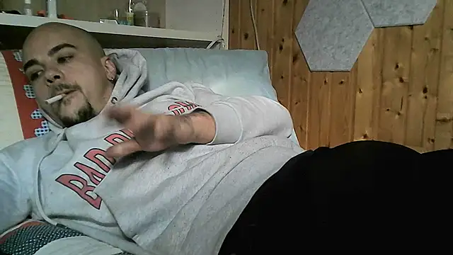 ItalianVinDiesel online show from November 28, 10:26 am