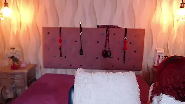 Snapshot of IsabelaLatina chatting on January 7, 10:04 pm IsabelaLatina online show from January 7, 10:04 pm