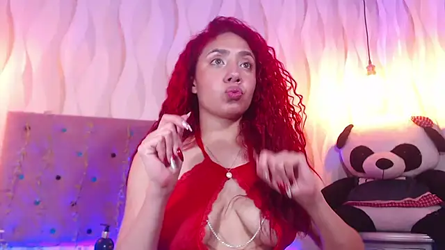 IsabelaLatina online show from October 8, 1:23 pm