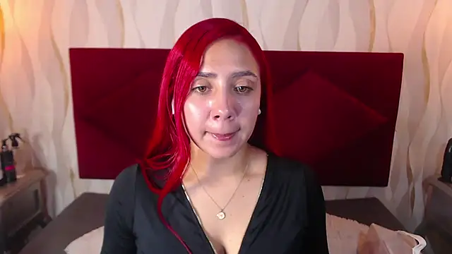 IsabelaLatina online show from April 7, 1:57 pm