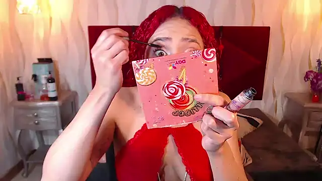 Snapshot of IsabelaLatina chatting on May 5, 1:19 am IsabelaLatina online show from May 5, 1:19 am