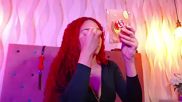 Snapshot of IsabelaLatina chatting on February 26, 9:37 pm IsabelaLatina online show from February 26, 9:37 pm