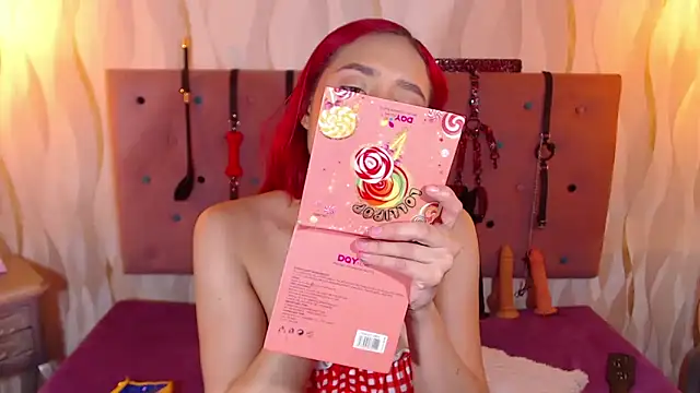 Snapshot of IsabelaLatina chatting on December 19, 4:53 pm IsabelaLatina online show from December 19, 4:53 pm