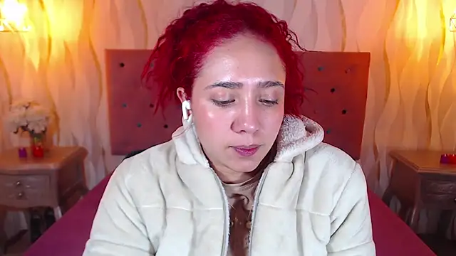 Snapshot of IsabelaLatina chatting on February 15, 4:17 pm IsabelaLatina online show from February 15, 4:17 pm