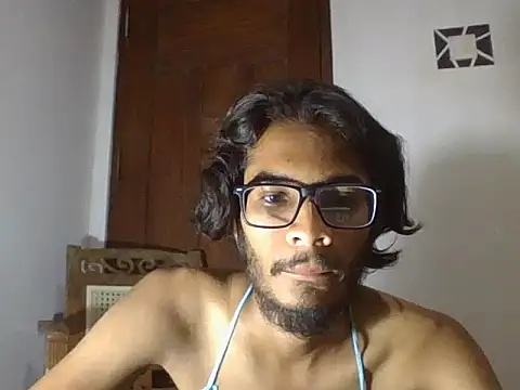 Snapshot of kushan_Madu chatting on March 11, 12:50 pm kushan Madu online show from March 11, 12:50 pm