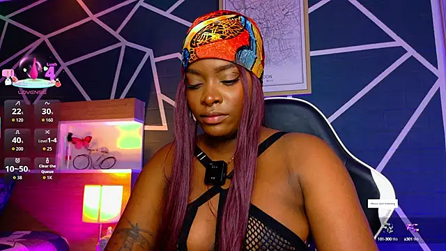 KAROL-SCOTT online show from November 6, 8:35 pm