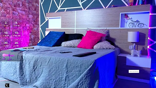 KAROL-SCOTT online show from November 20, 7:58 pm