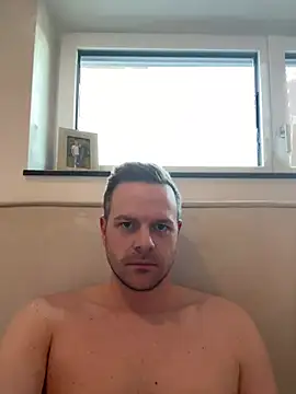 Snapshot of Danii0790 chatting on February 5, 4:14 pm Danii0790 online show from February 5, 4:14 pm