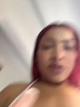 Snapshot of ari_sexy1 chatting on May 16, 9:03 pm ari sexy1 online show from May 16, 9:03 pm