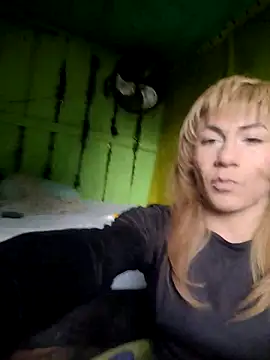 Snapshot of Evehampy chatting on September 29, 8:03 pm Evehampy online show from September 29, 8:03 pm
