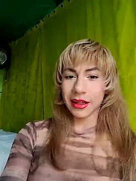Snapshot of Evehampy chatting on October 5, 5:03 pm Evehampy online show from October 5, 5:03 pm