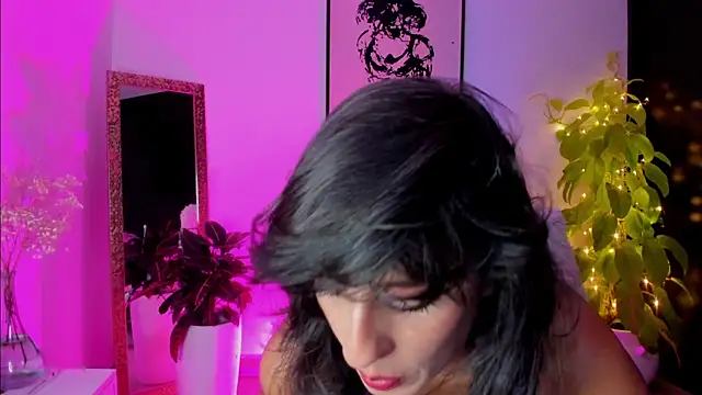 Snapshot of bella_rosee1 chatting on March 22, 1:54 am bella rosee1 online show from March 22, 1:54 am