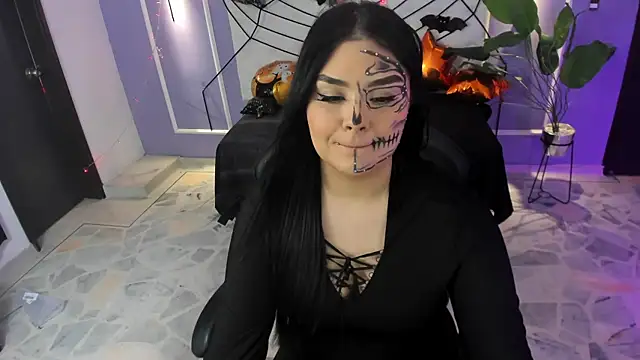 Snapshot of martinasaez chatting on October 20, 9:26 pm martinasaez online show from October 20, 9:26 pm