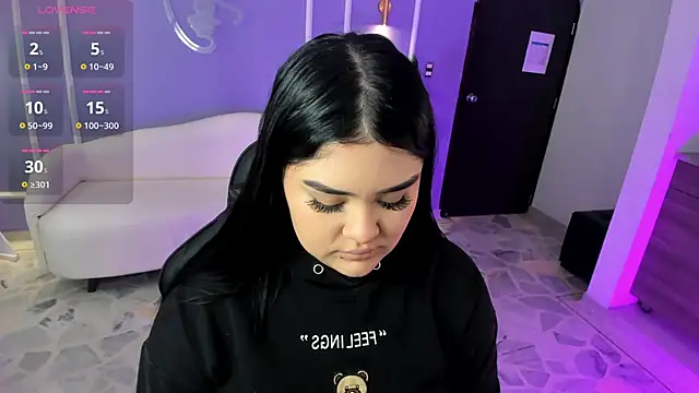 Snapshot of martinasaez chatting on September 8, 8:08 pm martinasaez online show from September 8, 8:08 pm