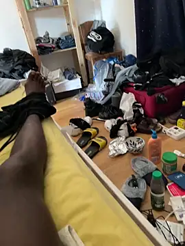 la chiennete online show from March 1, 1:11 pm