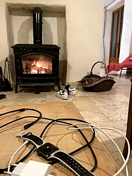 la chiennete online show from October 23, 5:00 pm