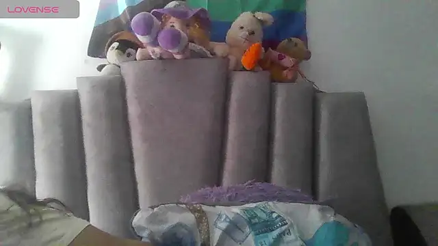 Charis 21 online show from March 31, 5:48 pm