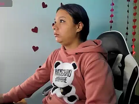 Charis 21 online show from February 28, 7:57 pm