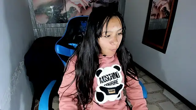 Charis 21 online show from October 26, 7:36 pm