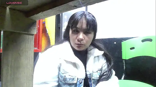 Snapshot of Charis_21 chatting on September 20, 11:54 pm Charis 21 online show from September 20, 11:54 pm