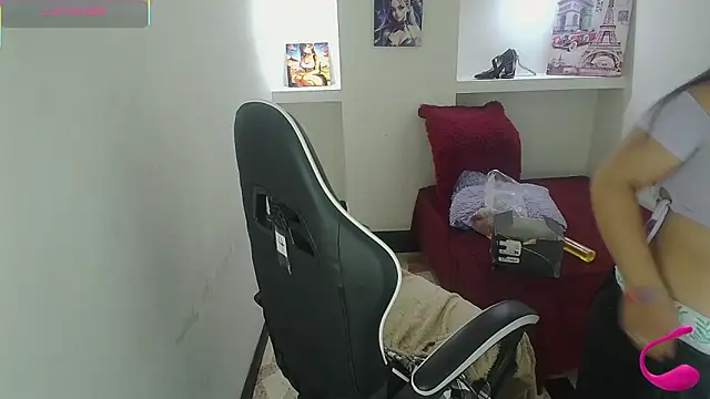 Charis 21 online show from January 31, 7:12 pm