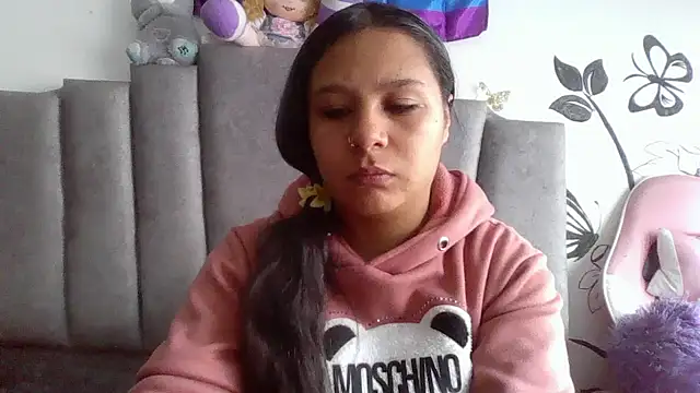 Charis 21 online show from April 14, 6:46 pm