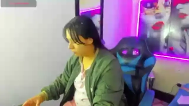 Charis 21 online show from December 18, 1:15 pm