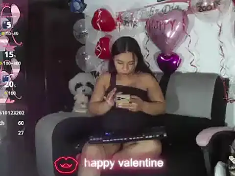 Snapshot of Charis_21 chatting on February 21, 12:16 am Charis 21 online show from February 21, 12:16 am