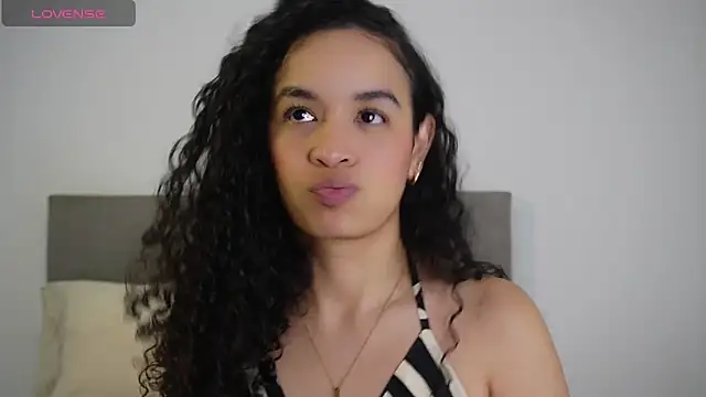 Snapshot of angela__98 chatting on September 15, 12:38 pm angela 98 online show from September 15, 12:38 pm