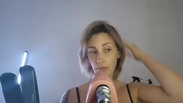 Liza Rosa online show from October 9, 2:06 pm