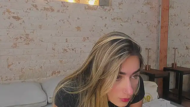 maryy campbell  online show from March 14, 11:05 am