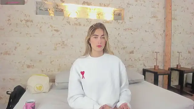 maryy campbell  online show from April 7, 11:45 am