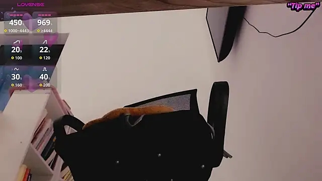 Genz Student online show from October 28, 3:00 pm