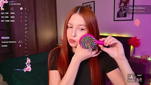 EleanorePeach online show from April 4, 1:17 pm