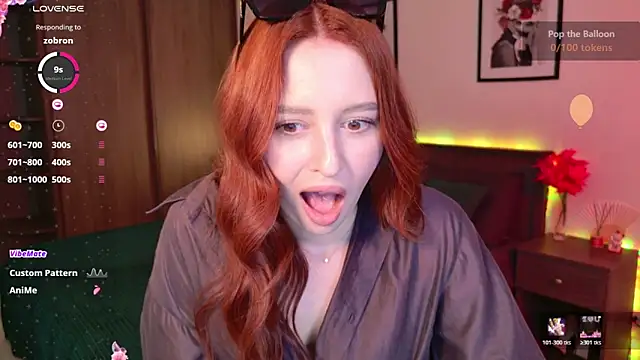 Snapshot of EleanorePeach chatting on May 20, 11:18 am EleanorePeach online show from May 20, 11:18 am