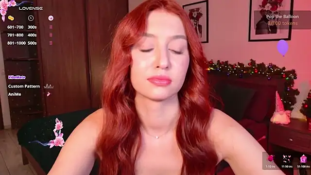 EleanorePeach online show from December 19, 12:40 pm