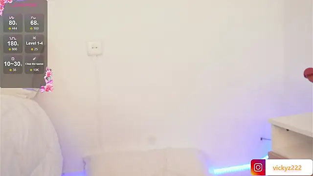 Victoriaxx  online show from February 24, 9:43 am