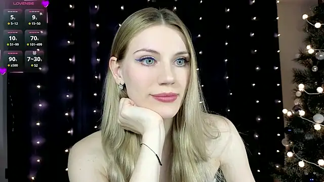 Lilianna Just online show from December 7, 5:37 pm