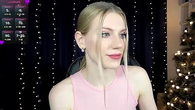 Lilianna Just online show from December 25, 3:06 pm