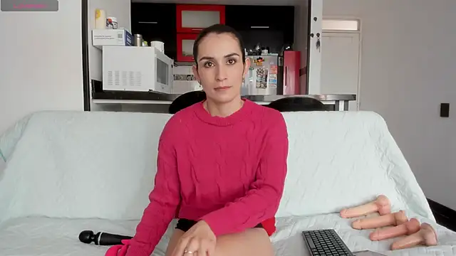 Snapshot of Layla_Sia chatting on June 10, 3:46 pm Layla Sia online show from June 10, 3:46 pm
