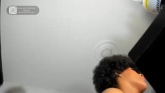 Apotheosis01 online show from April 9, 11:05 am