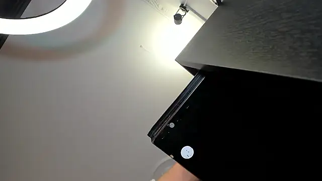 Apotheosis01 online show from January 11, 9:27 am