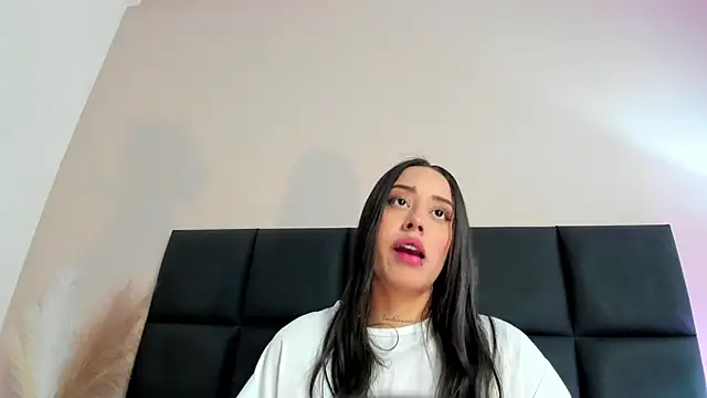 Snapshot of NoraDasilva chatting on November 14, 12:36 am NoraDasilva online show from November 14, 12:36 am