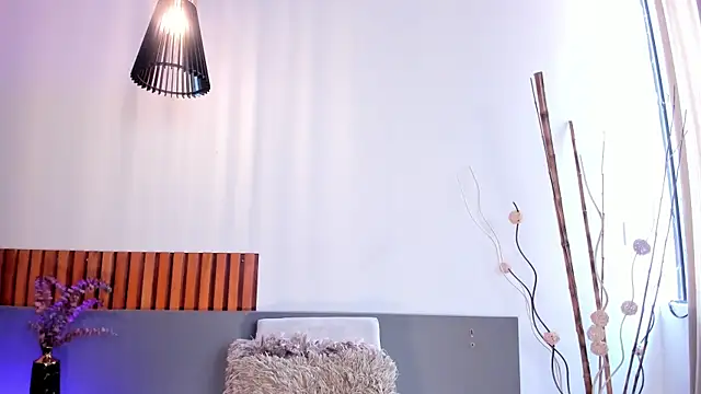 NoraDasilva online show from April 15, 9:26 pm