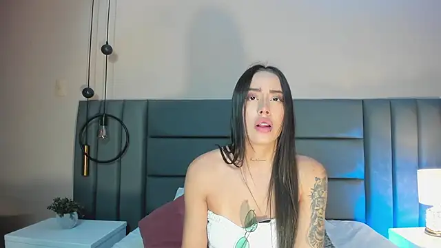 Snapshot of NoraDasilva chatting on October 25, 11:49 pm NoraDasilva online show from October 25, 11:49 pm