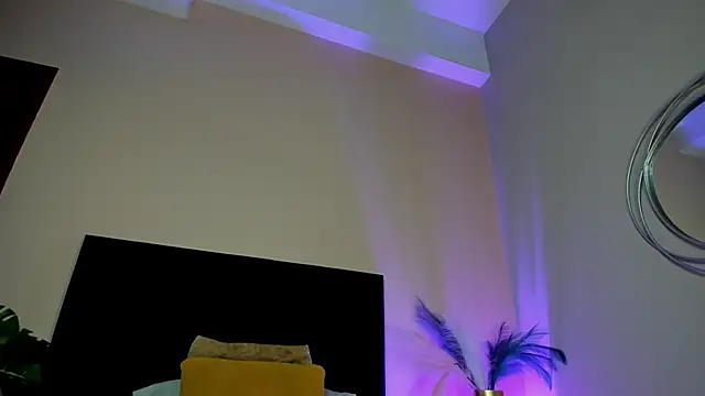 Snapshot of NoraDasilva chatting on November 13, 12:36 am NoraDasilva online show from November 13, 12:36 am