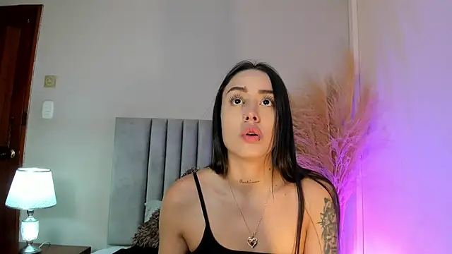 Snapshot of NoraDasilva chatting on December 20, 2:20 pm NoraDasilva online show from December 20, 2:20 pm